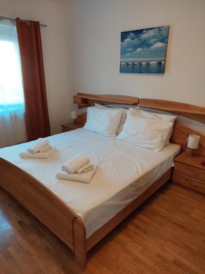 Apartman Nada 3 ซริกเวนิซา ภายนอก รูปภาพ